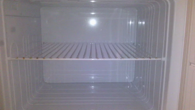 Продам холодильник 4