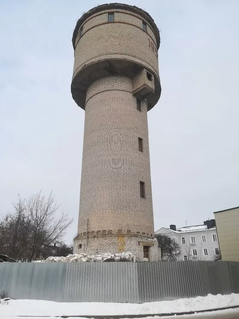Продается водонапорная башня с участком,  в центре города Барановичи 